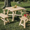 table carre plateau bois rustique Cèdre et Rondins dans un jardin Mobilier avec des banc en bois, style rustique au Canada